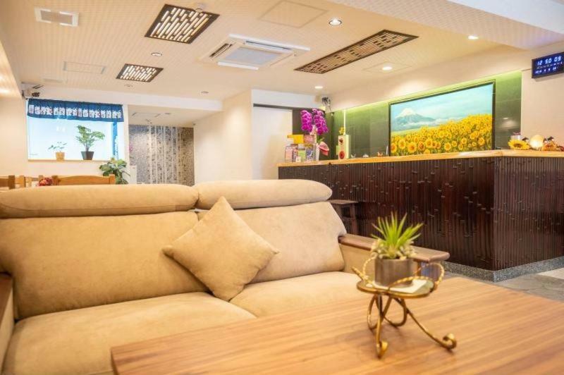 Hotel Himawari Ōsaka Extérieur photo
