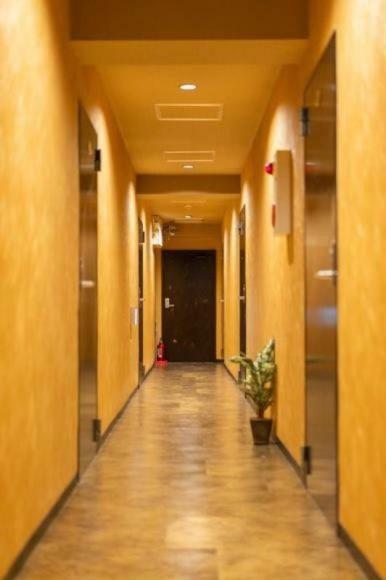 Hotel Himawari Ōsaka Extérieur photo