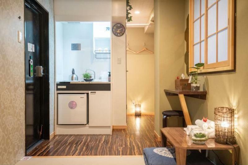 Hotel Himawari Ōsaka Extérieur photo